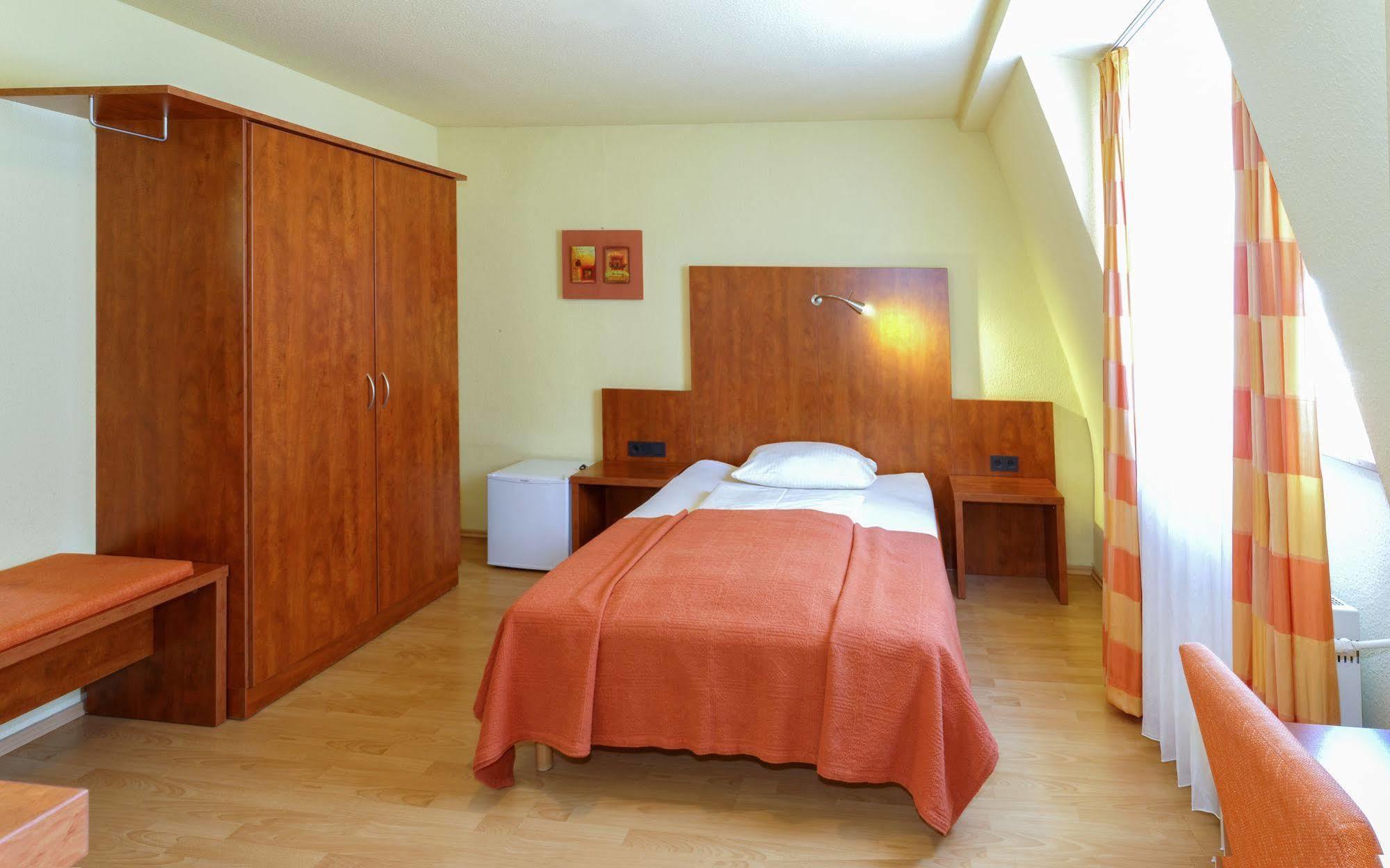Hotel Alte Fabrik Mettmann Esterno foto