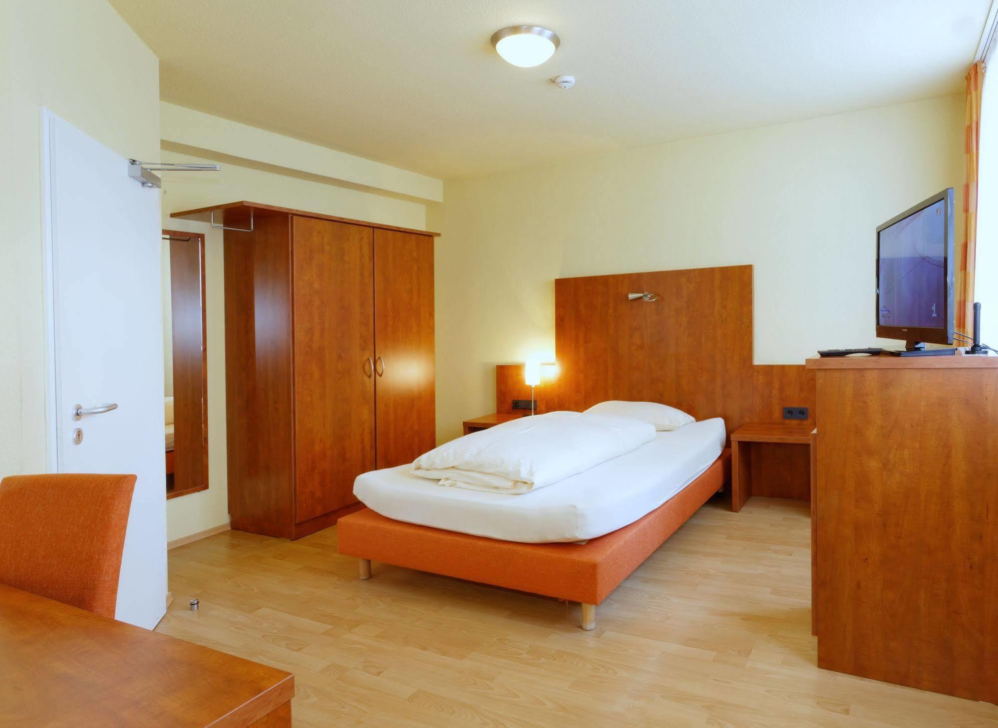 Hotel Alte Fabrik Mettmann Esterno foto