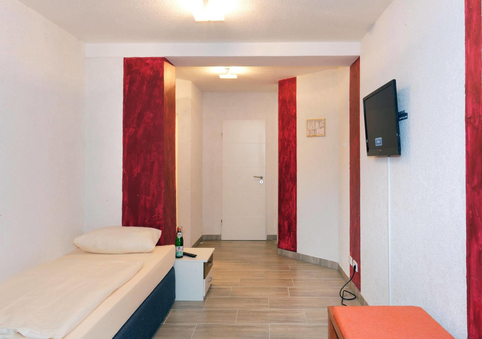 Hotel Alte Fabrik Mettmann Esterno foto
